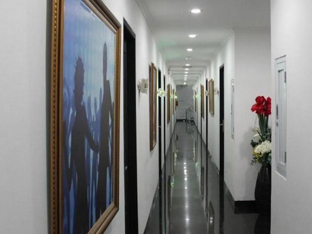 California Hotel Cakarta Dış mekan fotoğraf