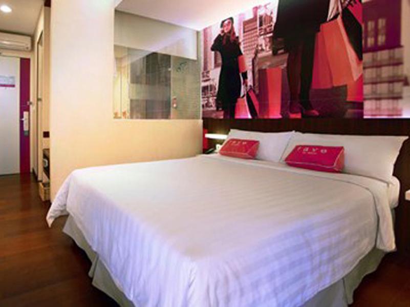 California Hotel Cakarta Dış mekan fotoğraf