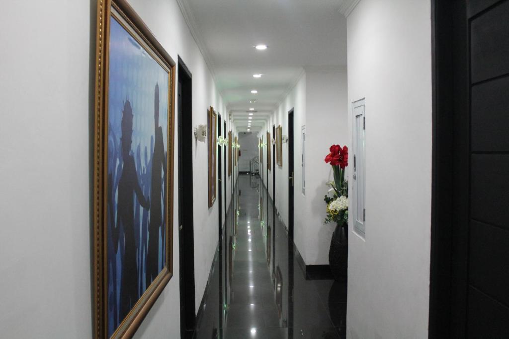 California Hotel Cakarta Dış mekan fotoğraf